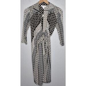 Motherhood Maternity Black White Wrap Dress Size S Long Sleeve Midi